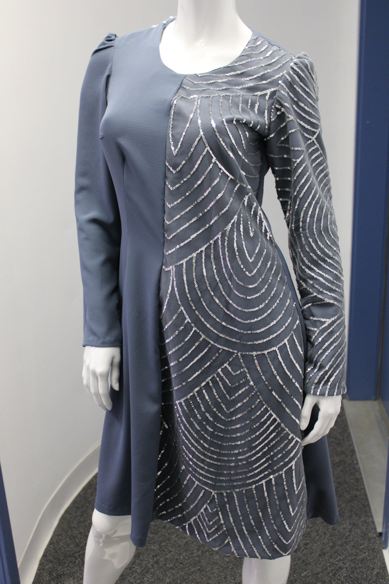 Long Sleeve Green dress with sequin fabric