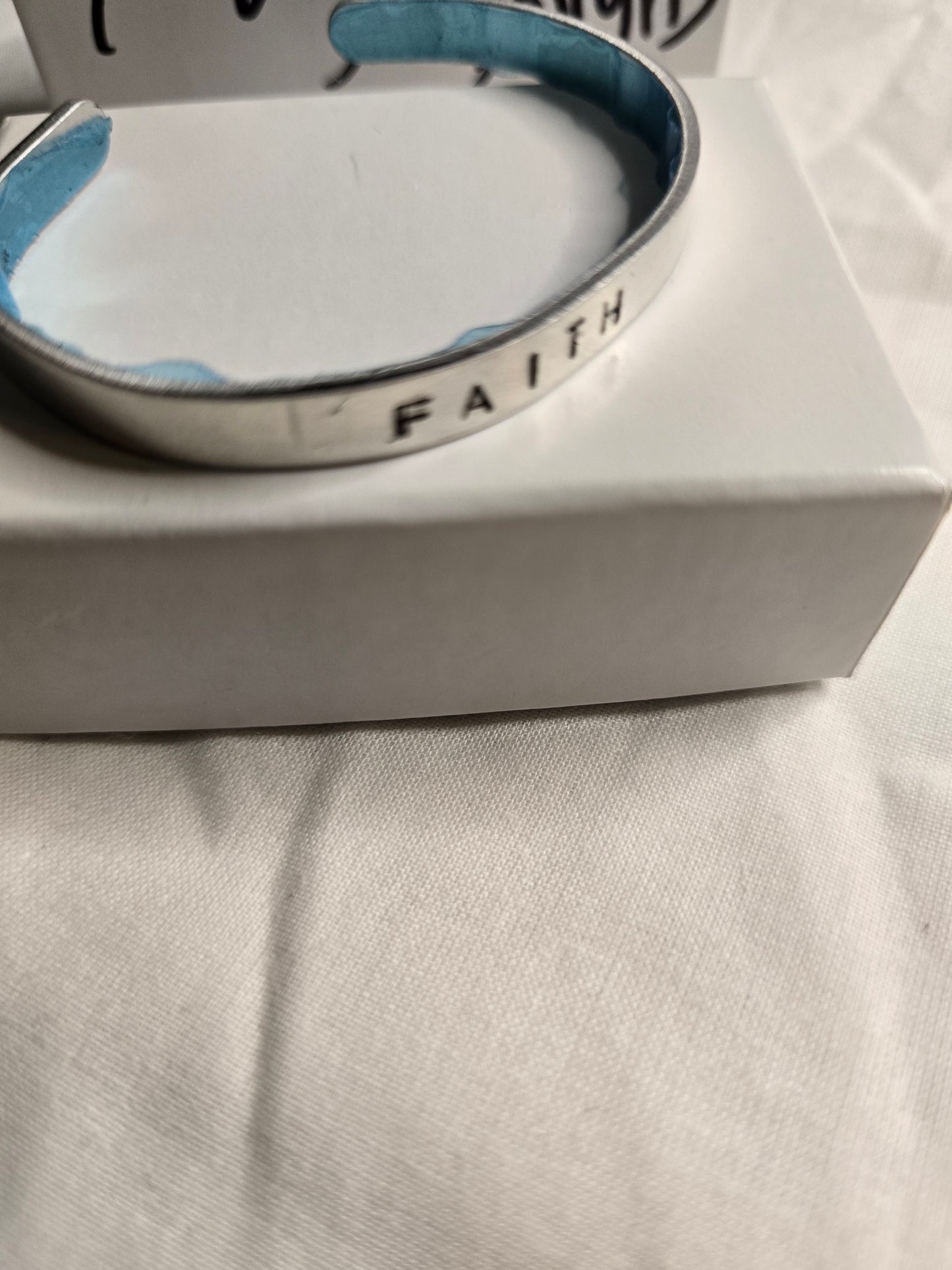 Faith metal bracelet