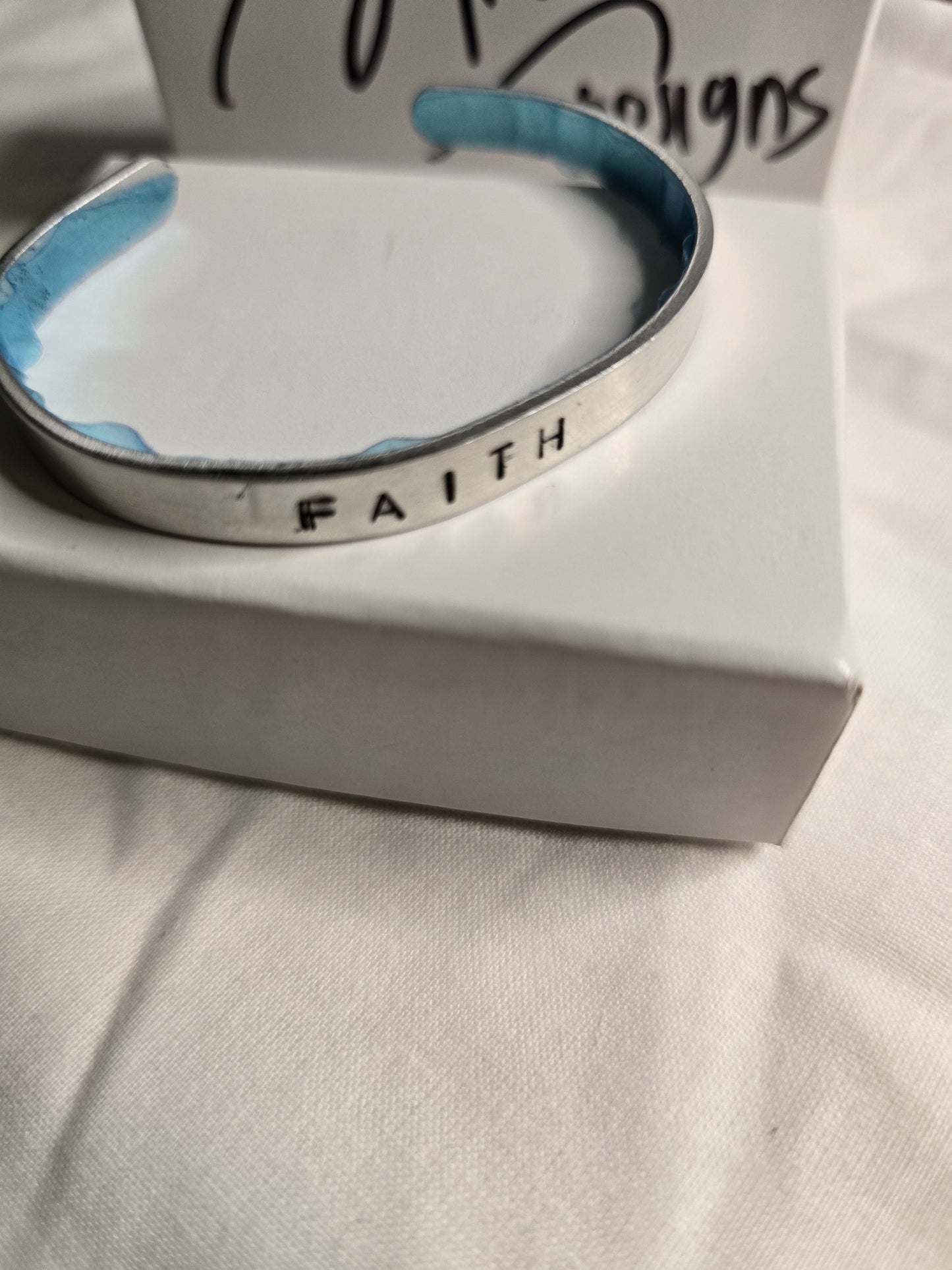 Faith metal bracelet