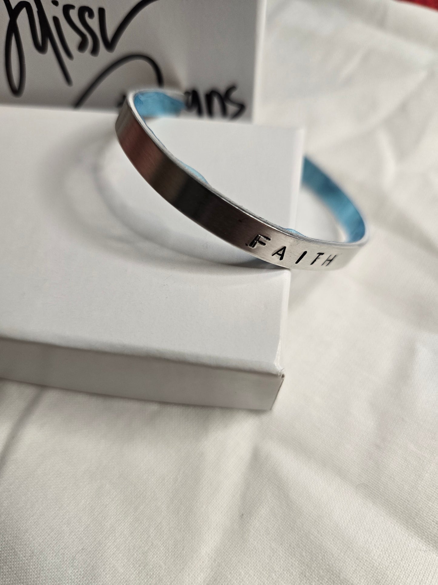 Faith metal bracelet