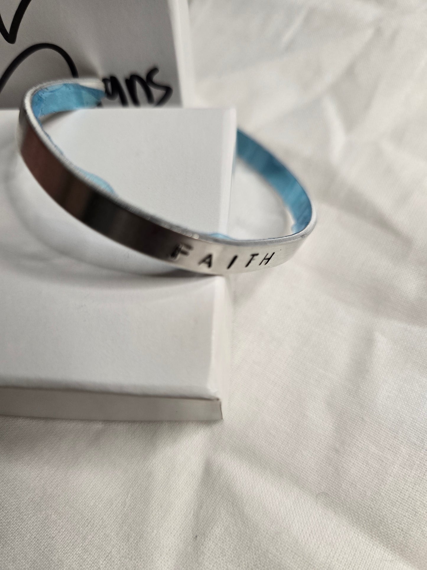 Faith metal bracelet