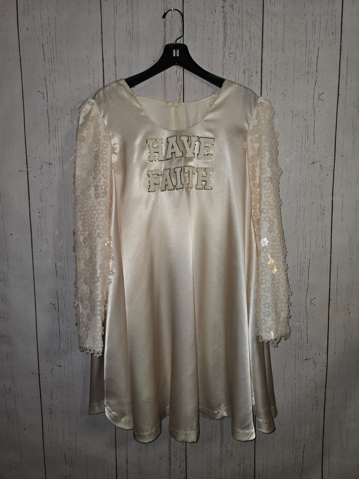 Have Faith tunic with textured sleeves