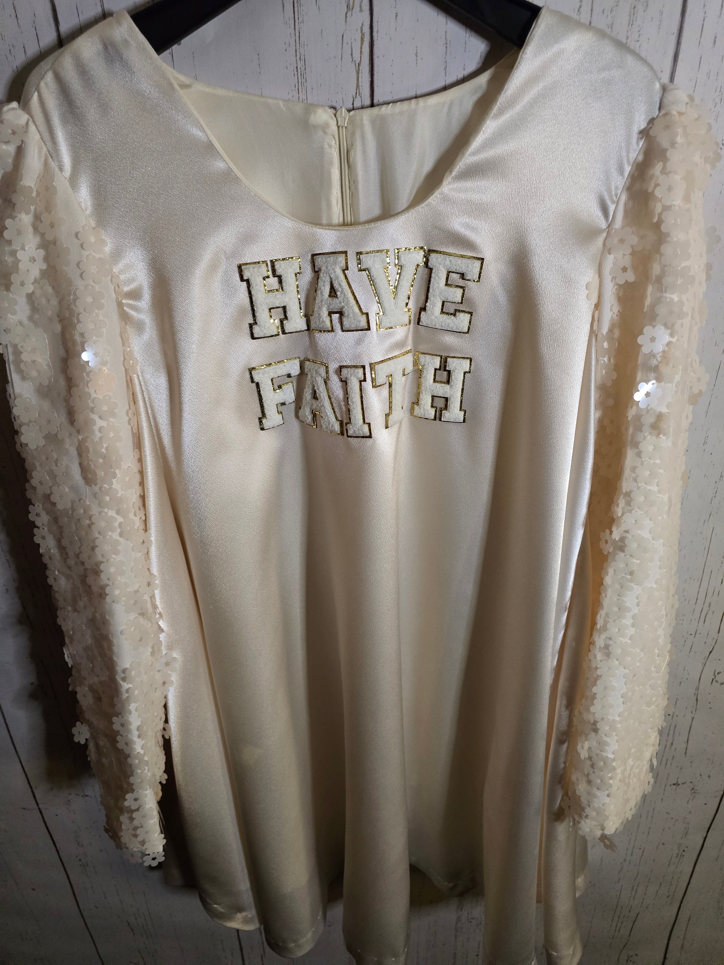 Have Faith tunic with textured sleeves