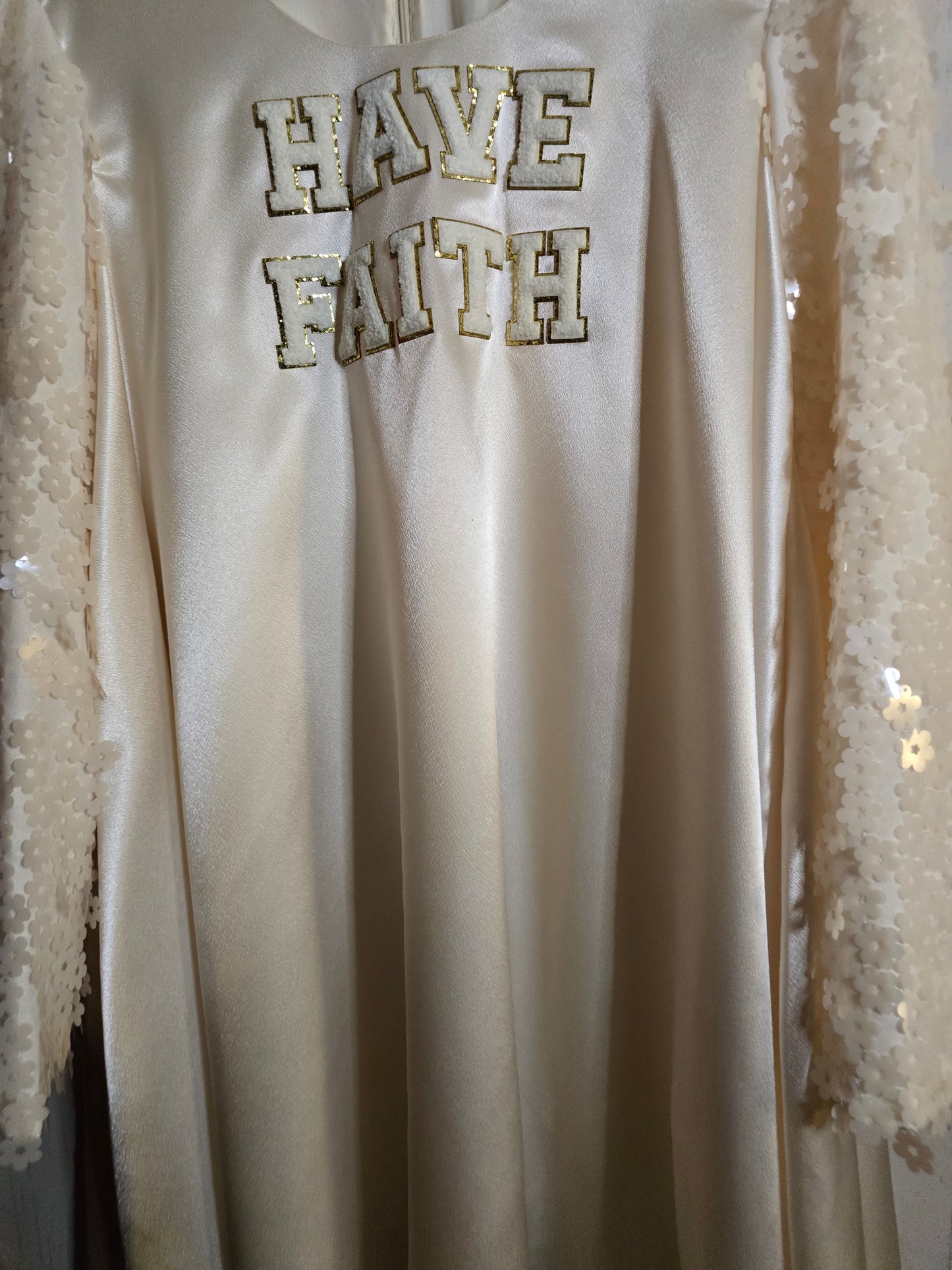 Have Faith tunic with textured sleeves