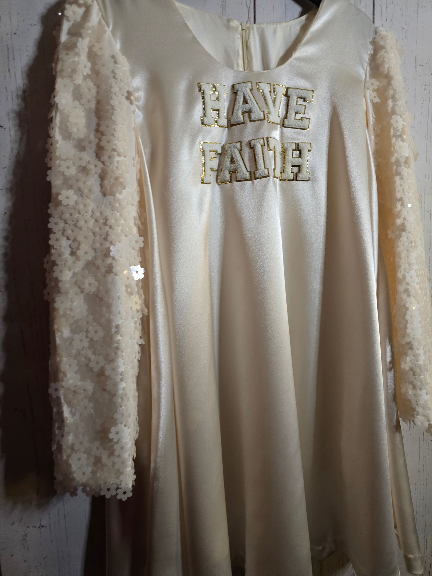Have Faith tunic with textured sleeves