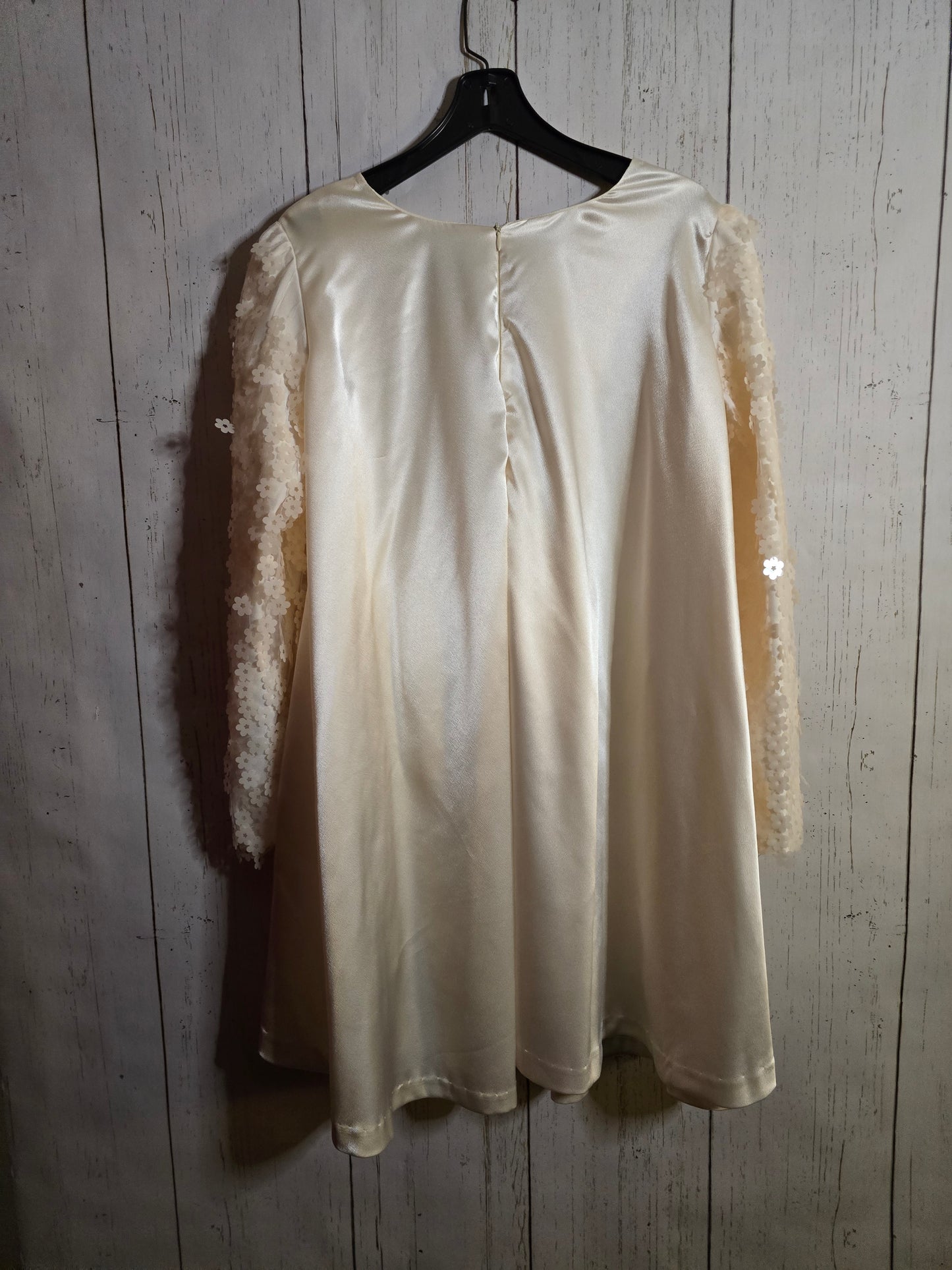 Have Faith tunic with textured sleeves